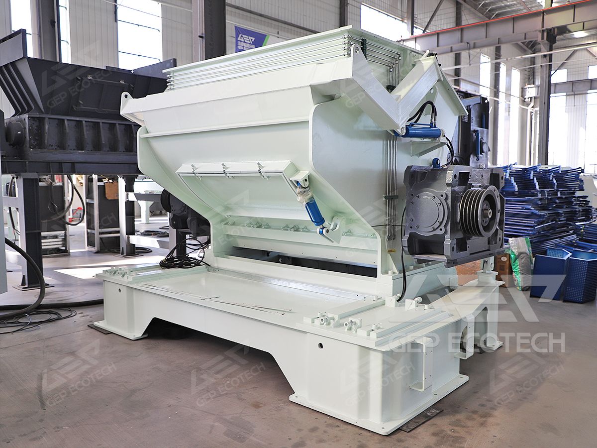 GSE-3 single-shaft shredder 