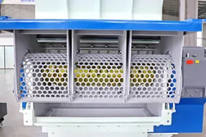  Screen and Screen Bracket