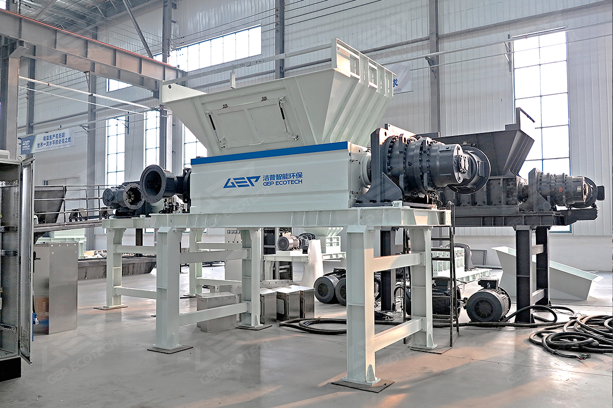 Why the double shaft shredder have different price?