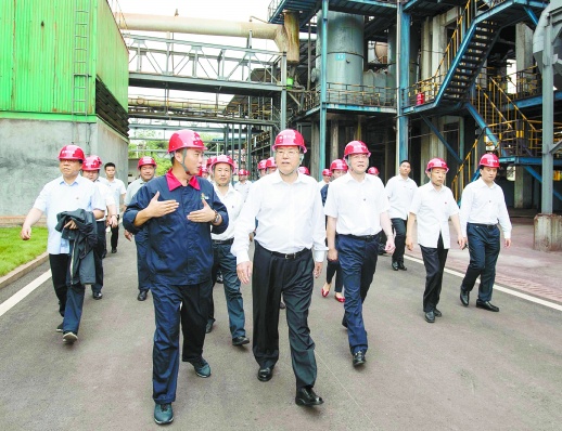 Zhang Dejiang inspected the implementation of the law of solid wastes pollution control