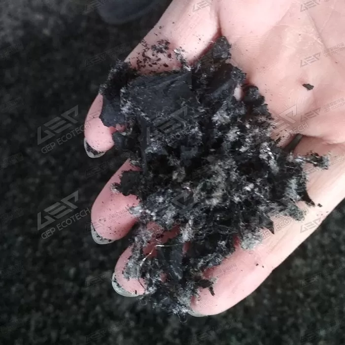 How Did the Tires Form Rubber Powder Through the Shredder Processing