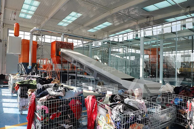 Two Shaft Clothes Shredding Machine