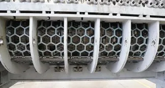 Hydraulic One-Touch Screen Opening