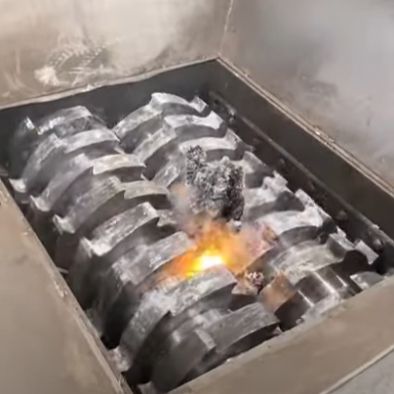 Size-Reducing Shredder for Flammable Metal Sponge