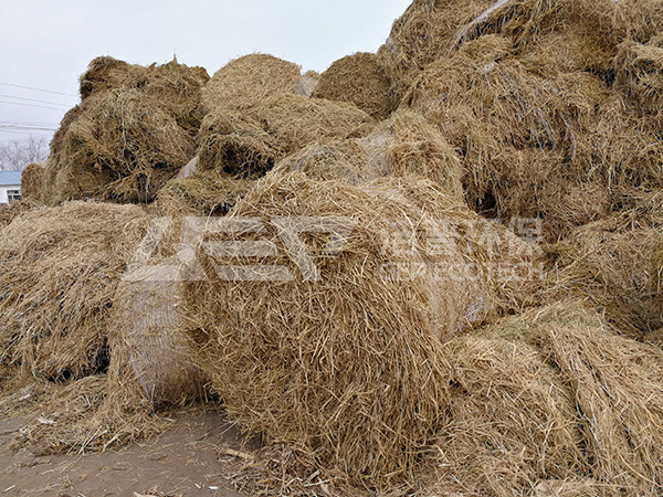 Straw is forbidden to be incinerated, and biomass straw shredder assists straw conversion and reuse