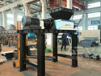 Small Dual-Shaft Battery Shredder for Sale in Canada