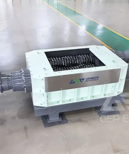 Four-Shaft Shredder