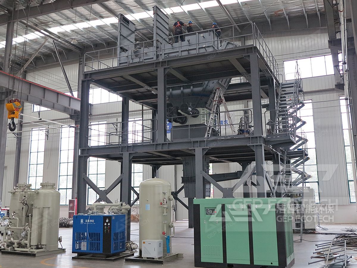 Intelligent building type hazardous waste crushing system