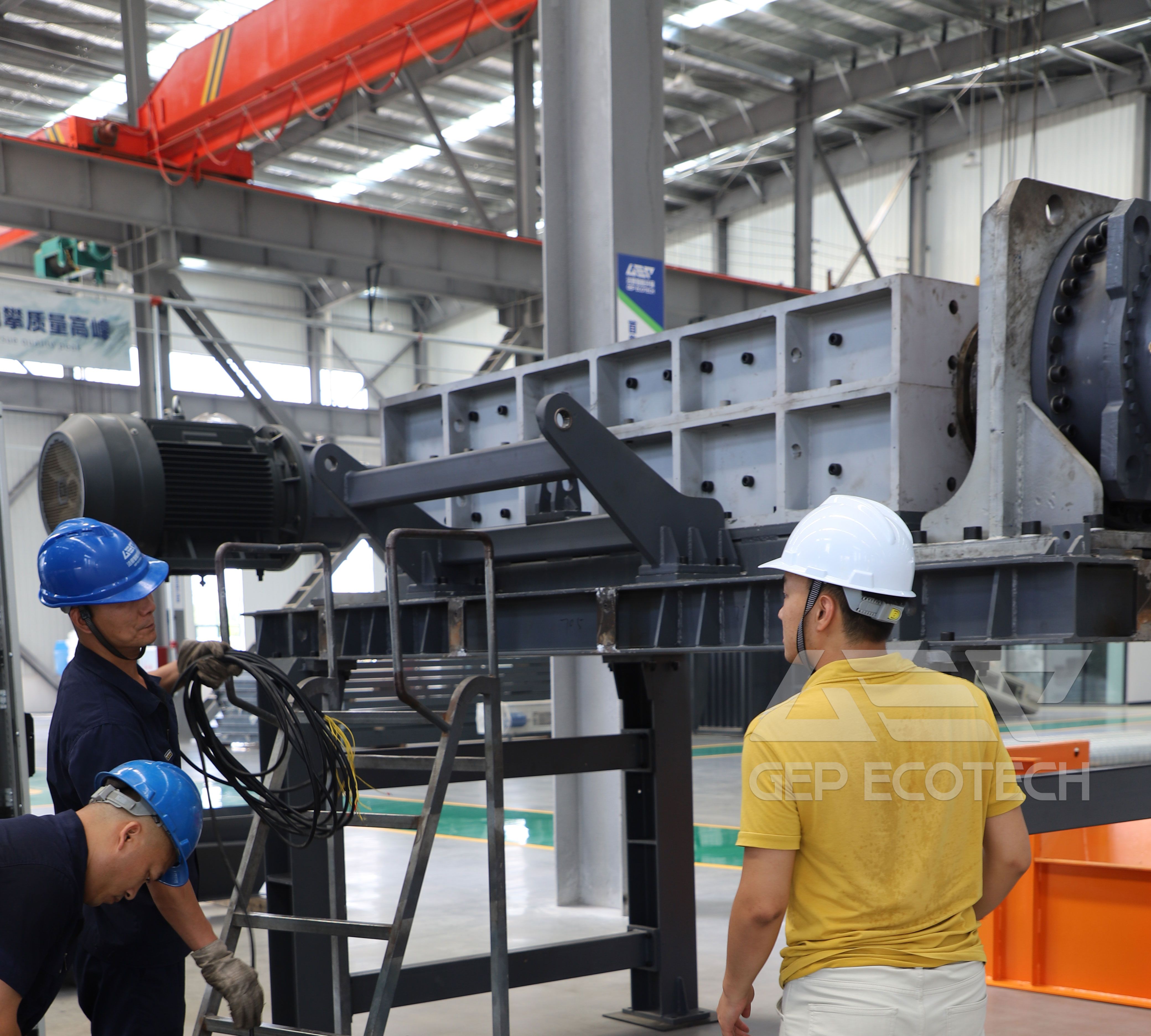 A Guide for You Before Purchasing a Hydraulic Industrial Shredder