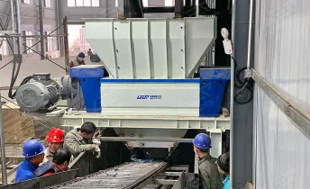 Oil Barrel Crusher Machine in Henan, China