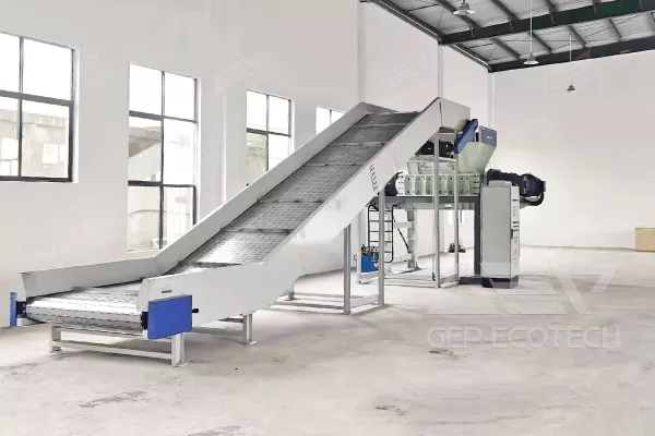 Chain conveyor with Shredder