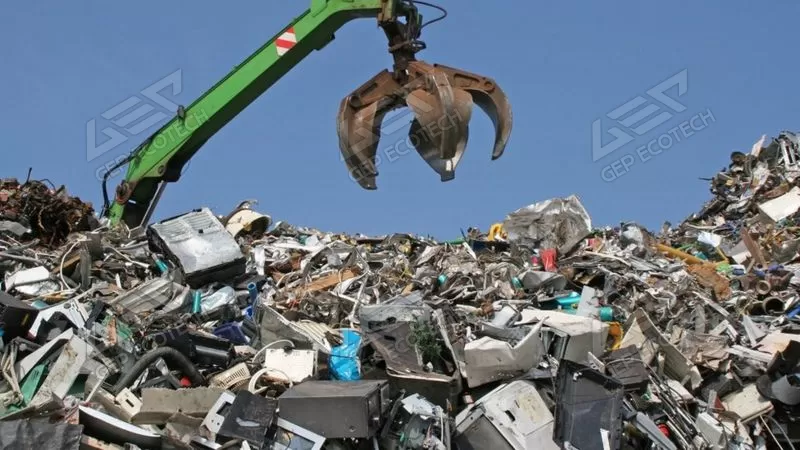 Shredder machine for electronic waste recycling