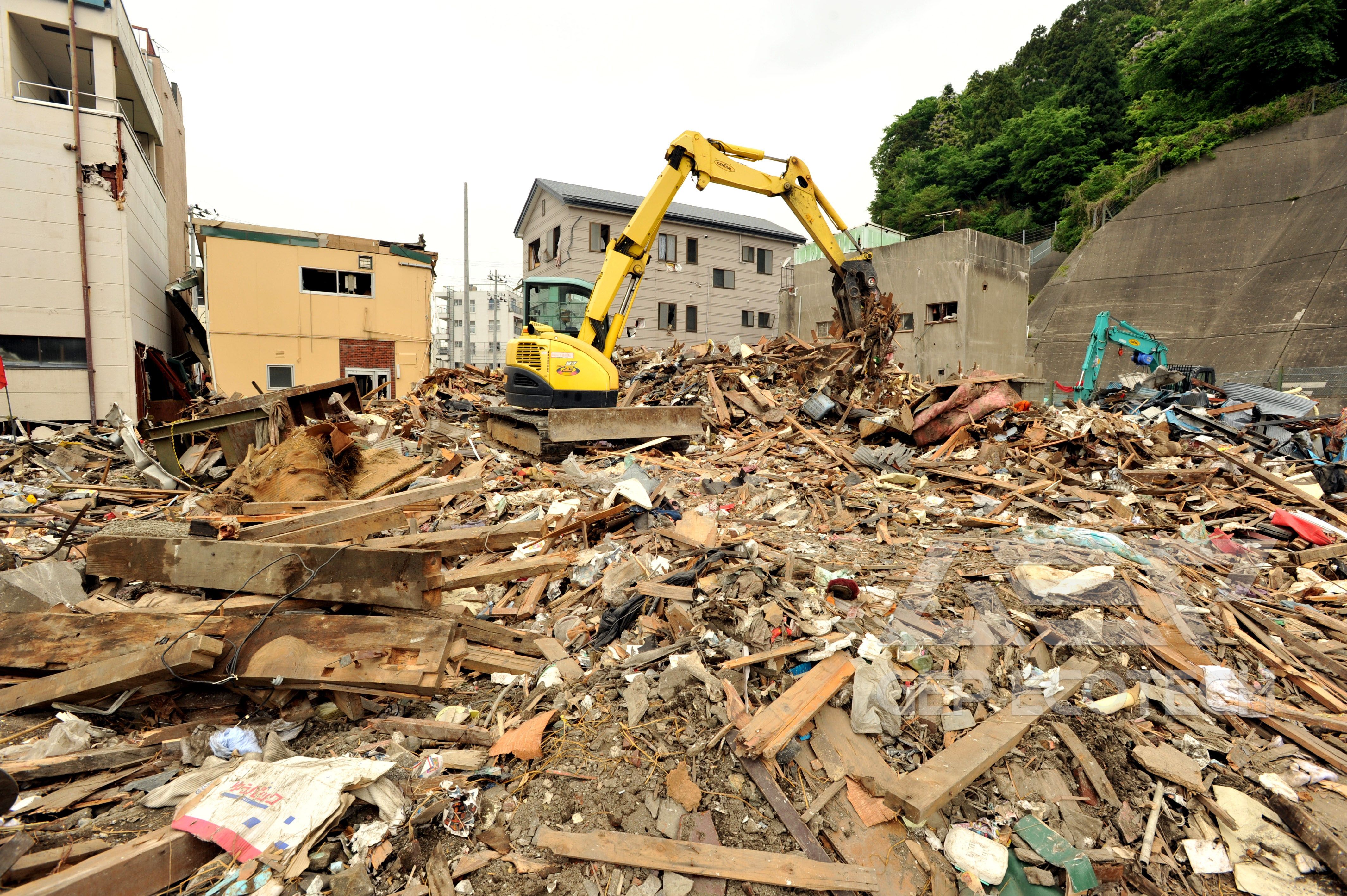 mixed waste mixed waste