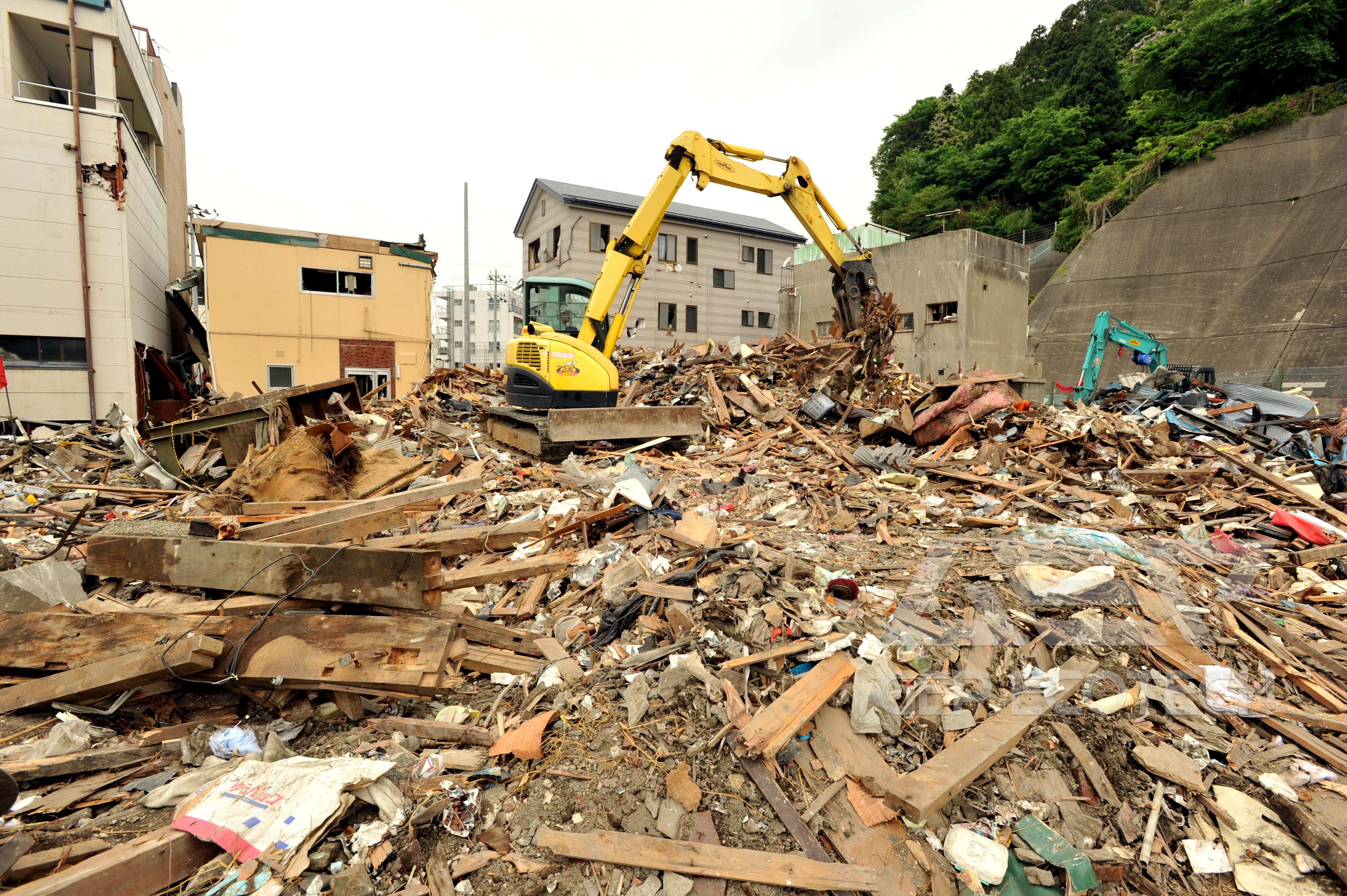 Collaborative Disposal Process For Demolition Waste, Decoration Waste and Bulky Waste