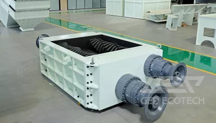 Four-Shaft Shredder