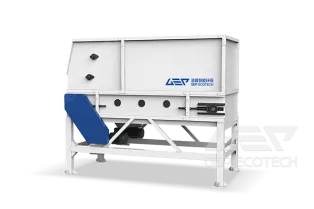 Uniform Feeder