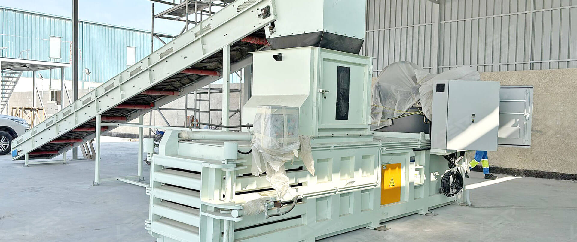 100 Tons/Month MSW Recyclables Baling Project in the Middle East