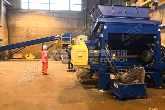 Dual Shaft Shredder Plastic Processing Equipment in Europe