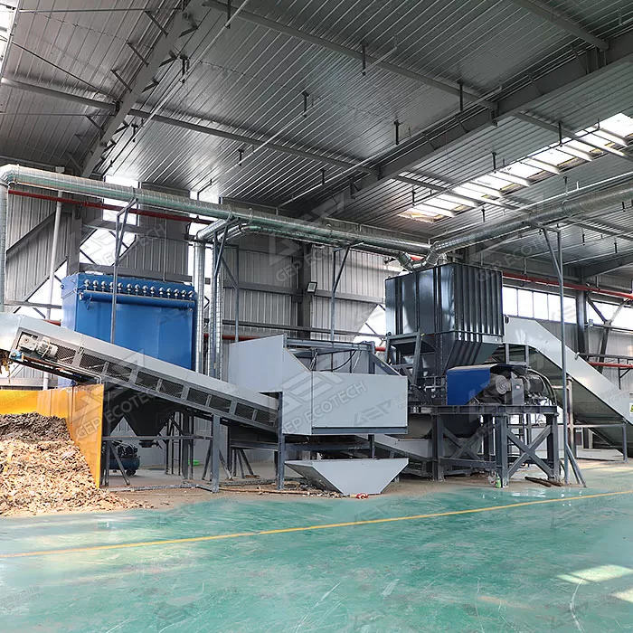 Industrial shredder to convert waste wood to fuel for biomass power plants